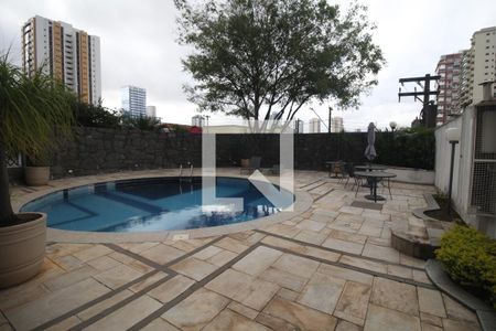 Apartamento à venda com 320m², 4 quartos e 4 vagasÁrea comum - Piscina