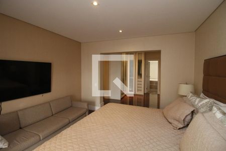 Apartamento à venda com 320m², 4 quartos e 4 vagasQuarto 2 - Suíte