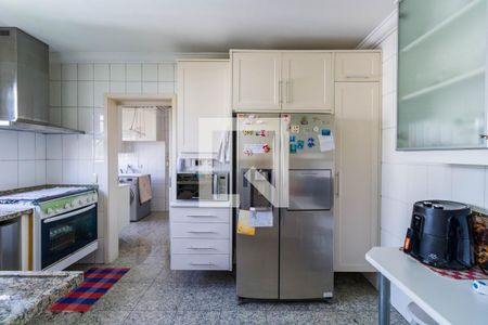 Apartamento à venda com 169m², 4 quartos e 3 vagas Apartamento à venda com 169m², 4 quartos e 3 vagasCozinha