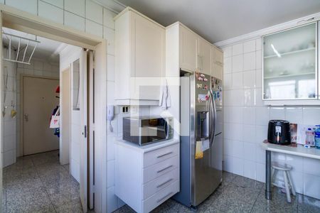 Apartamento à venda com 169m², 4 quartos e 3 vagas Apartamento à venda com 169m², 4 quartos e 3 vagasCozinha