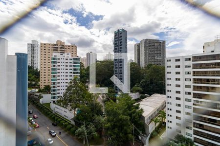 Apartamento à venda com 169m², 4 quartos e 3 vagas Apartamento à venda com 169m², 4 quartos e 3 vagasVista