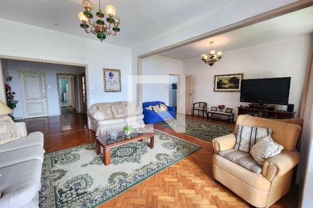 Apartamento à venda com 240m², 3 quartos e 1 vagaSala