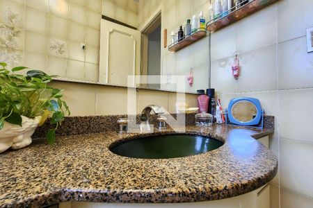 Apartamento à venda com 240m², 3 quartos e 1 vagaBanheiro da Suíte