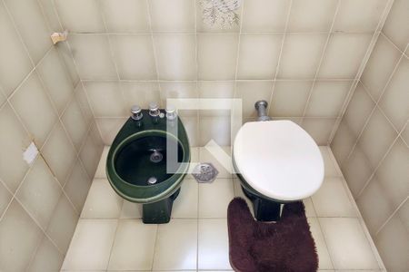 Apartamento à venda com 240m², 3 quartos e 1 vagaBanheiro da Suíte