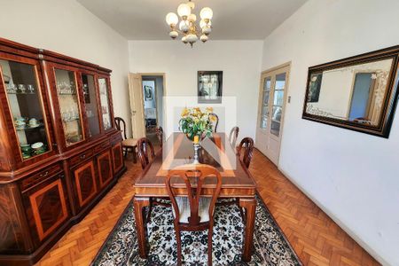 Apartamento à venda com 240m², 3 quartos e 1 vagaSala de Jantar