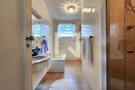 Apartamento à venda com 240m², 3 quartos e 1 vagaBanheiro