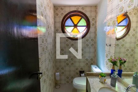 Casa de condomínio para alugar com 370m², 4 quartos e 3 vagasLavabo