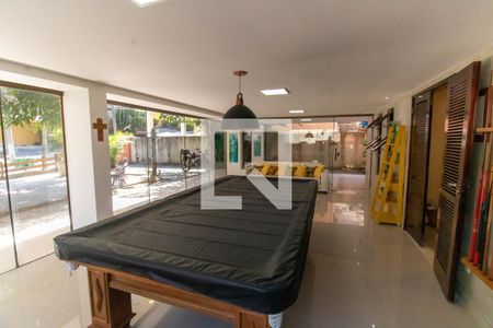 Casa de condomínio para alugar com 370m², 4 quartos e 3 vagasSala de Jogos