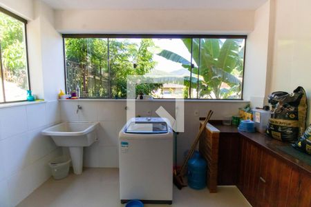 Casa de condomínio para alugar com 370m², 4 quartos e 3 vagasÁrea de Serviço