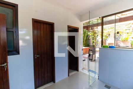 Casa de condomínio para alugar com 370m², 4 quartos e 3 vagasÁrea de Serviço