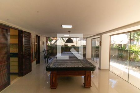 Casa de condomínio para alugar com 370m², 4 quartos e 3 vagasSala de Jogos