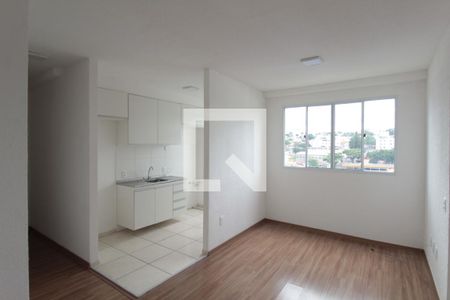 Sala/Cozinha de apartamento para alugar com 2 quartos, 60m² em Jardim Guanabara, Belo Horizonte