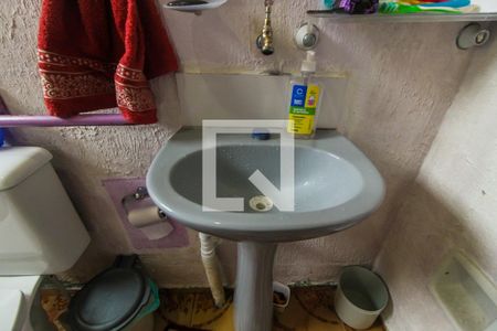 Casa à venda com 240m², 3 quartos e 1 vagaBanheiro 1