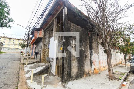 Casa à venda com 240m², 3 quartos e 1 vagaFachada + Plaquinha