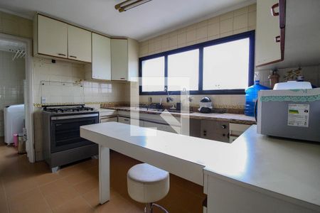 Apartamento à venda com 300m², 3 quartos e 4 vagasCozinha