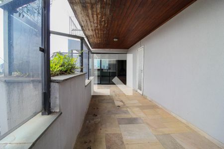 Apartamento à venda com 300m², 3 quartos e 4 vagasVaranda