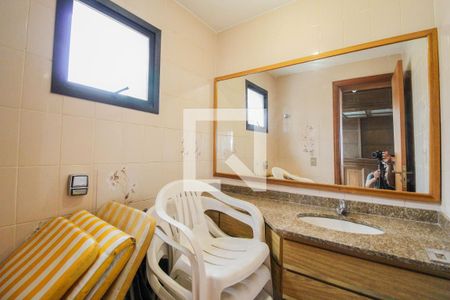 Apartamento à venda com 300m², 3 quartos e 4 vagasBanheiro 2