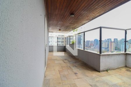 Apartamento à venda com 300m², 3 quartos e 4 vagasVaranda