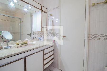 Apartamento à venda com 300m², 3 quartos e 4 vagasBanheiro da Suíte