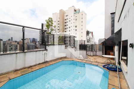Apartamento à venda com 300m², 3 quartos e 4 vagasPiscina