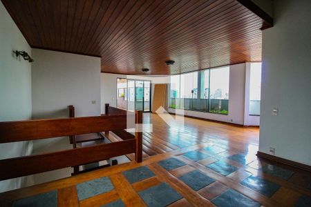 Apartamento à venda com 300m², 3 quartos e 4 vagasSala de TV