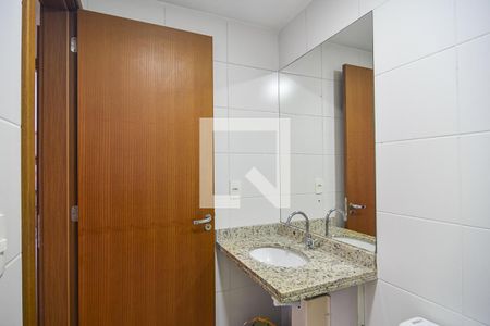 Apartamento para alugar com 60m², 2 quartos e sem vagaBanheiro da Suíte 1