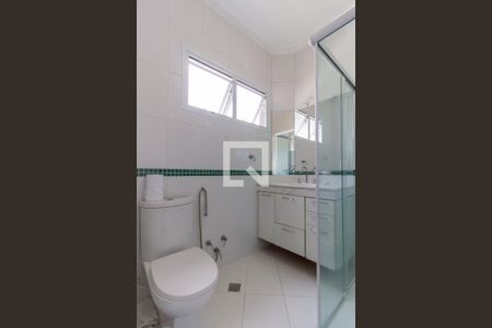 Casa à venda com 413m², 5 quartos e 3 vagasBanheiro da Suíte 3