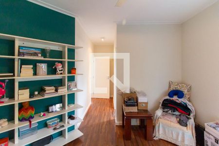 Casa à venda com 413m², 5 quartos e 3 vagasQuarto 2 - Suíte