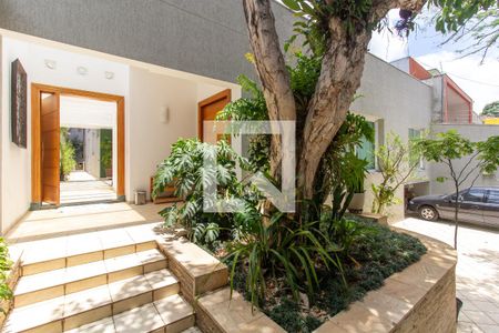 Casa à venda com 413m², 5 quartos e 3 vagasHall de entrada