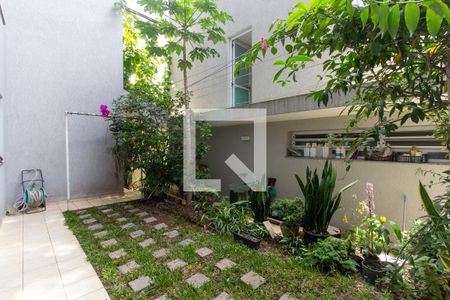 Casa à venda com 413m², 5 quartos e 3 vagasJadim