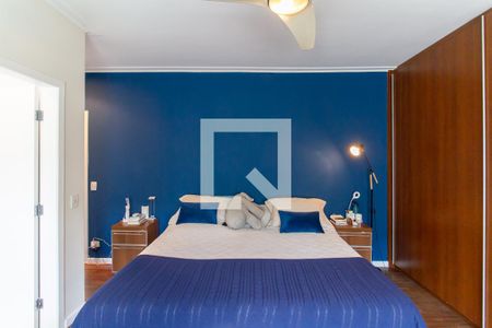 Casa à venda com 413m², 5 quartos e 3 vagasQuarto 4 - Suíte