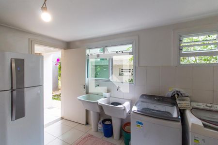 Casa à venda com 413m², 5 quartos e 3 vagasÁrea de Serviço