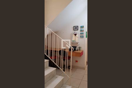 Casa para alugar com 178m², 3 quartos e 2 vagasEscadas