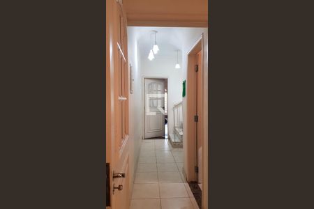 Casa para alugar com 178m², 3 quartos e 2 vagasEscadas