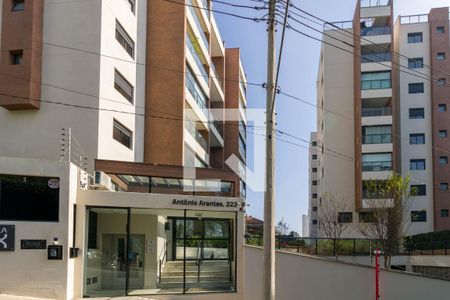 Apartamento para alugar com 92m², 2 quartos e 2 vagas Apartamento para alugar com 92m², 2 quartos e 2 vagasFachada