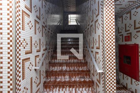 Apartamento para alugar com 45m², 1 quarto e sem vagaEscada