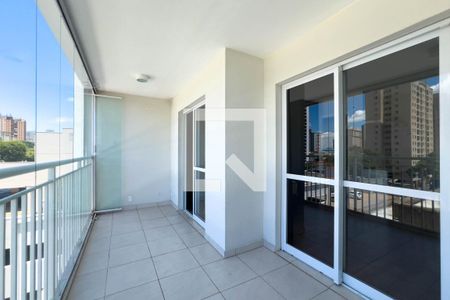 Studio para alugar com 35m², 1 quarto e 1 vaga Studio para alugar com 35m², 1 quarto e 1 vagaVaranda