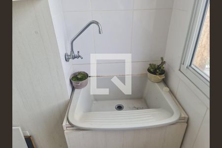 Apartamento à venda com 45m², 2 quartos e 1 vaga Apartamento à venda com 45m², 2 quartos e 1 vagaCozinha e Área de Serviço