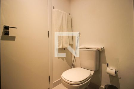 Apartamento para alugar com 66m², 1 quarto e 1 vaga Apartamento para alugar com 66m², 1 quarto e 1 vagaBanheiro da Suíte