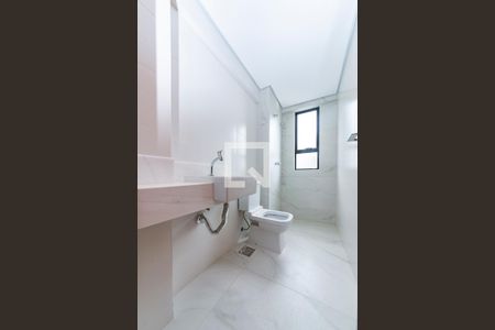 Apartamento à venda com 135m², 4 quartos e 3 vagas Apartamento à venda com 135m², 4 quartos e 3 vagasBanheiro Social