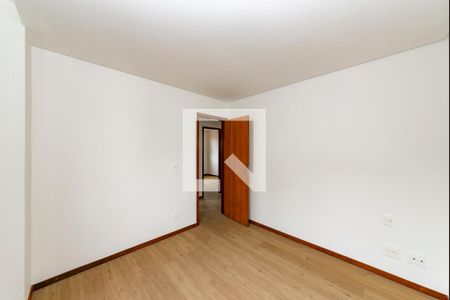 Apartamento à venda com 135m², 4 quartos e 3 vagas Apartamento à venda com 135m², 4 quartos e 3 vagasQuarto 4