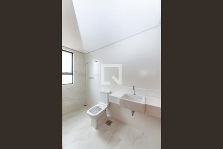 Apartamento à venda com 135m², 4 quartos e 3 vagas Apartamento à venda com 135m², 4 quartos e 3 vagasBanheiro da Suíte 2