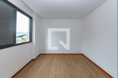 Apartamento à venda com 135m², 4 quartos e 3 vagas Apartamento à venda com 135m², 4 quartos e 3 vagasQuarto 3