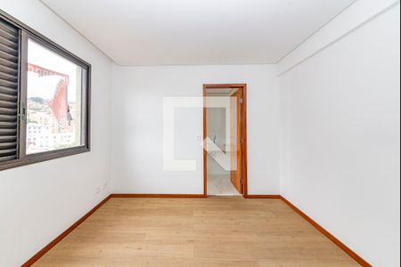 Apartamento à venda com 135m², 4 quartos e 3 vagas Apartamento à venda com 135m², 4 quartos e 3 vagasSuíte 2