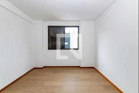 Apartamento à venda com 135m², 4 quartos e 3 vagas Apartamento à venda com 135m², 4 quartos e 3 vagasQuarto 3