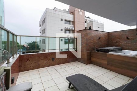 Apartamento à venda com 278m², 3 quartos e 3 vagasCobertura