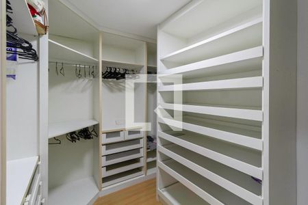 Apartamento à venda com 278m², 3 quartos e 3 vagasCloset da suíte