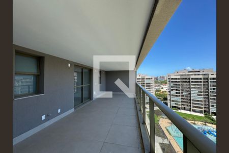 Apartamento à venda com 372m², 4 quartos e 4 vagas Apartamento à venda com 372m², 4 quartos e 4 vagasVaranda Suítes 2 e 3