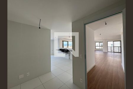 Apartamento à venda com 372m², 4 quartos e 4 vagas Apartamento à venda com 372m², 4 quartos e 4 vagasCozinha