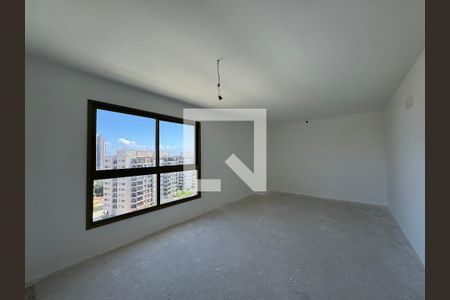 Apartamento à venda com 372m², 4 quartos e 4 vagas Apartamento à venda com 372m², 4 quartos e 4 vagasSuíte 3